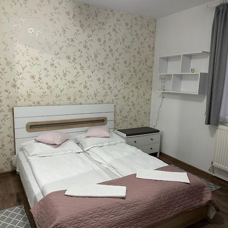 Apartament De Inchiriat بورسيك المظهر الخارجي الصورة